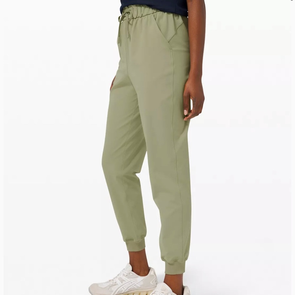 Lululemon Stretch High Rise Jogger